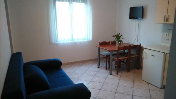 Apartmani Petra Pakoštane Exteriör bild